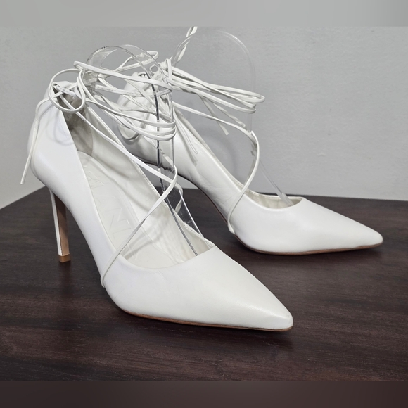 NWT Antonio Melani Lillian Ballet Strap Leather Stiletto Heels Women's Size 8.5M - Picture 3 of 15